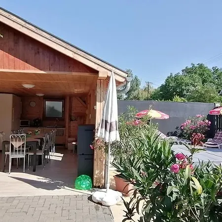 Veronika באלאטונפורד